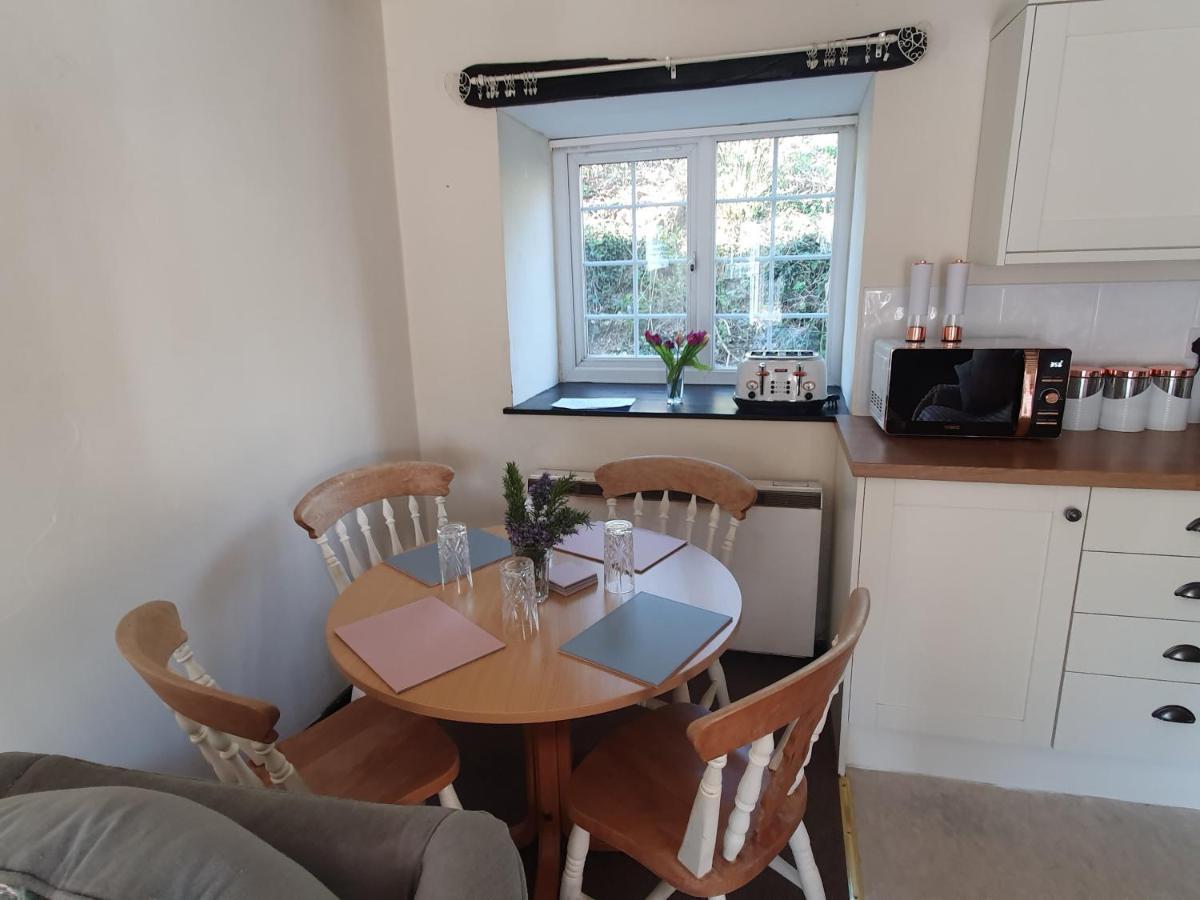 Trelawney Cottage, Sleeps Up To 4, Wifi, Fully Equipped Menheniot Exterior photo